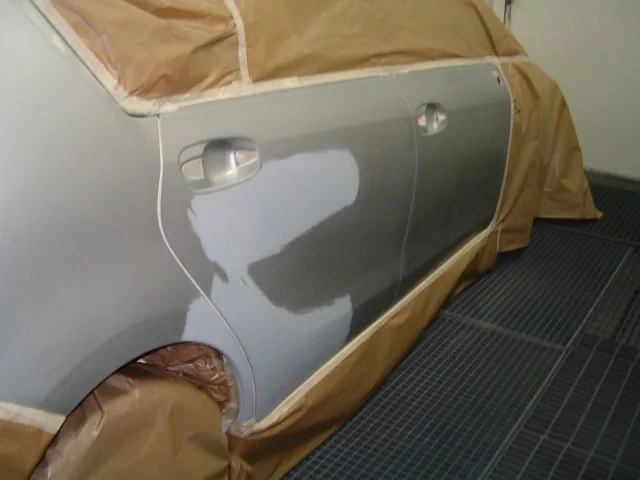 Toyota Verso vorbereitet für die Lackierung