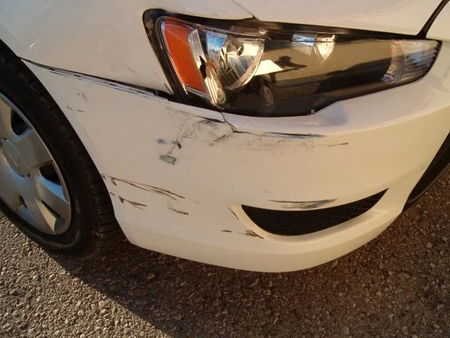 Mitsubishi Lancer mit Unfallschaden